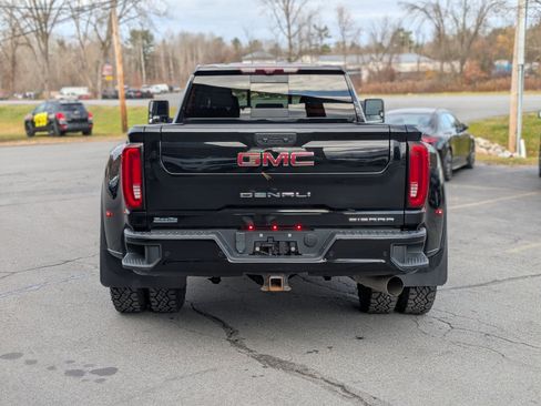 Used 2021 GMC Sierra 3500 Denali w/ Denali Ultimate Package image 11