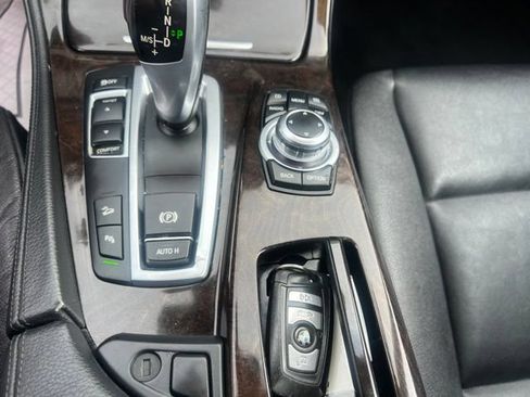 Used 2012 BMW 535i xDrive Sedan AWD/4WD image 29