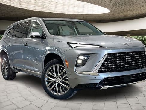 New 2026 Buick Enclave Avenir w/ Super Cruise Package image 2