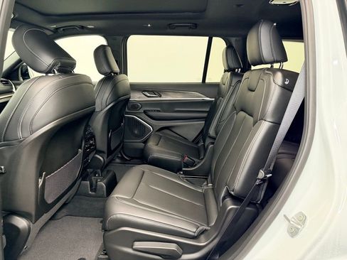 New 2026 Jeep Grand Cherokee L Limited AWD/4WD image 7