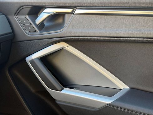 Used 2024 Audi Q3 2.0T Premium Plus w/ Premium Plus Package image 26