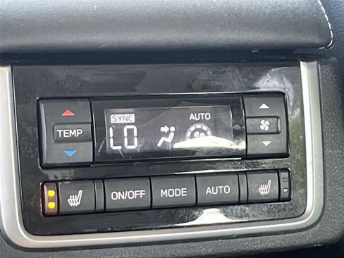 Used 2022 Subaru Ascent Limited w/ Technology Package AWD/4WD image 20