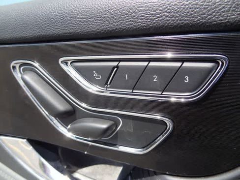 Used 2022 Lincoln Corsair AWD w/ Premium Package image 16