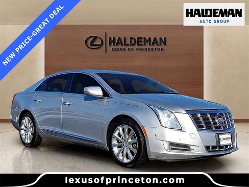 Used 2015 Cadillac XTS Luxury w/ Driver Awareness Package image 1