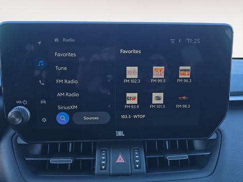 Used 2023 Toyota RAV4 XLE Premium image 18