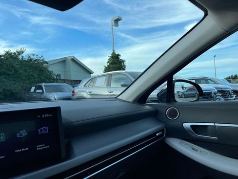 Used 2025 Hyundai Sonata SEL image 36