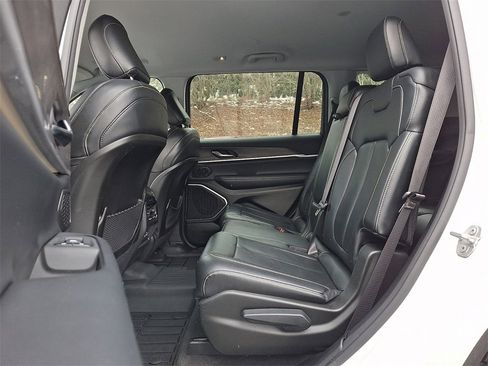 Used 2021 Jeep Grand Cherokee L Limited image 10