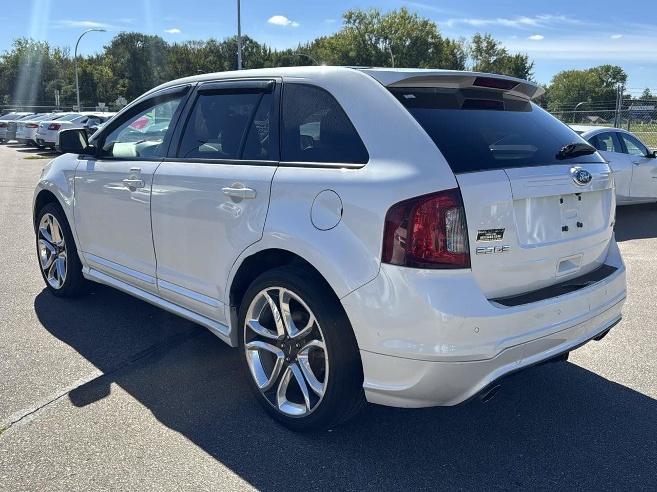 Used 2011 Ford Edge Sport w/ Driver Entry Pkg FWD image 7