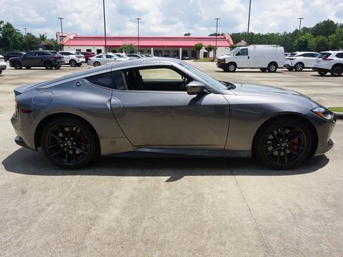 Used 2024 Nissan Z Performance w/ Floor Mat Package RWD image 19