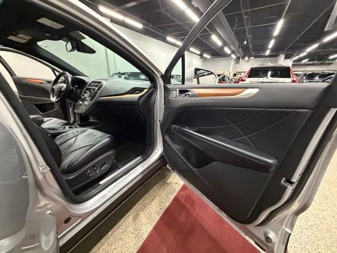 Used 2016 Lincoln MKC Reserve w/ Lincoln MKC Climate Package image 31