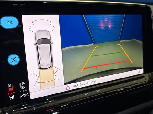 Used 2024 Volkswagen Atlas SE AWD/4WD image 18