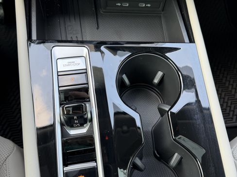 Certified 2026 Volkswagen Atlas SE w/ Panoramic Sunroof Package FWD image 21
