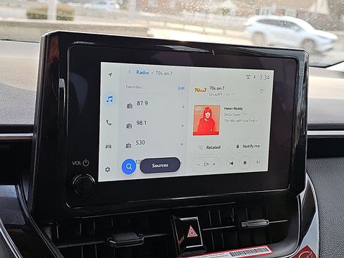 Used 2025 Toyota Corolla LE image 17