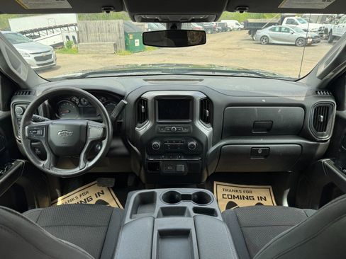 Used 2019 Chevrolet Silverado 1500 Custom Trail Boss AWD/4WD image 20