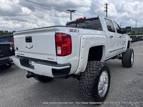 Used 2017 Chevrolet Silverado 1500 LTZ Z71 w/ LTZ Plus Package AWD/4WD image 12