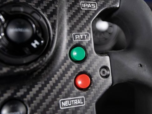 Used 2015 McLaren P1 image 32