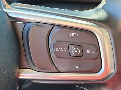 Used 2021 Jeep Wrangler Unlimited Sahara AWD/4WD image 20