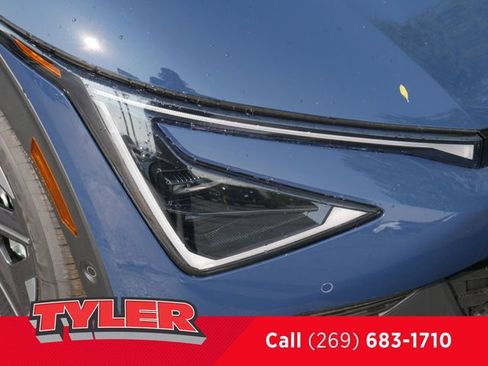 New 2025 Kia EV6 Light w/ Light LR Technology Package image 10