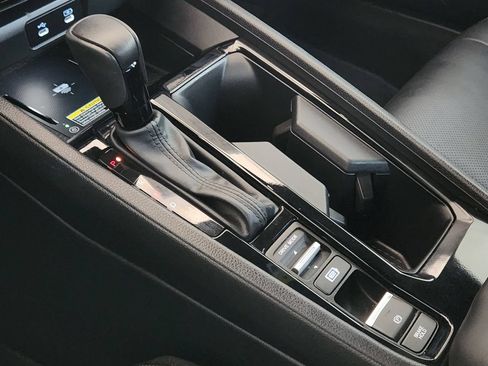 Used 2025 Honda Accord Sport image 19