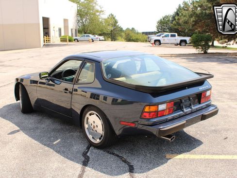 Used 1987 Porsche 944 S image 6