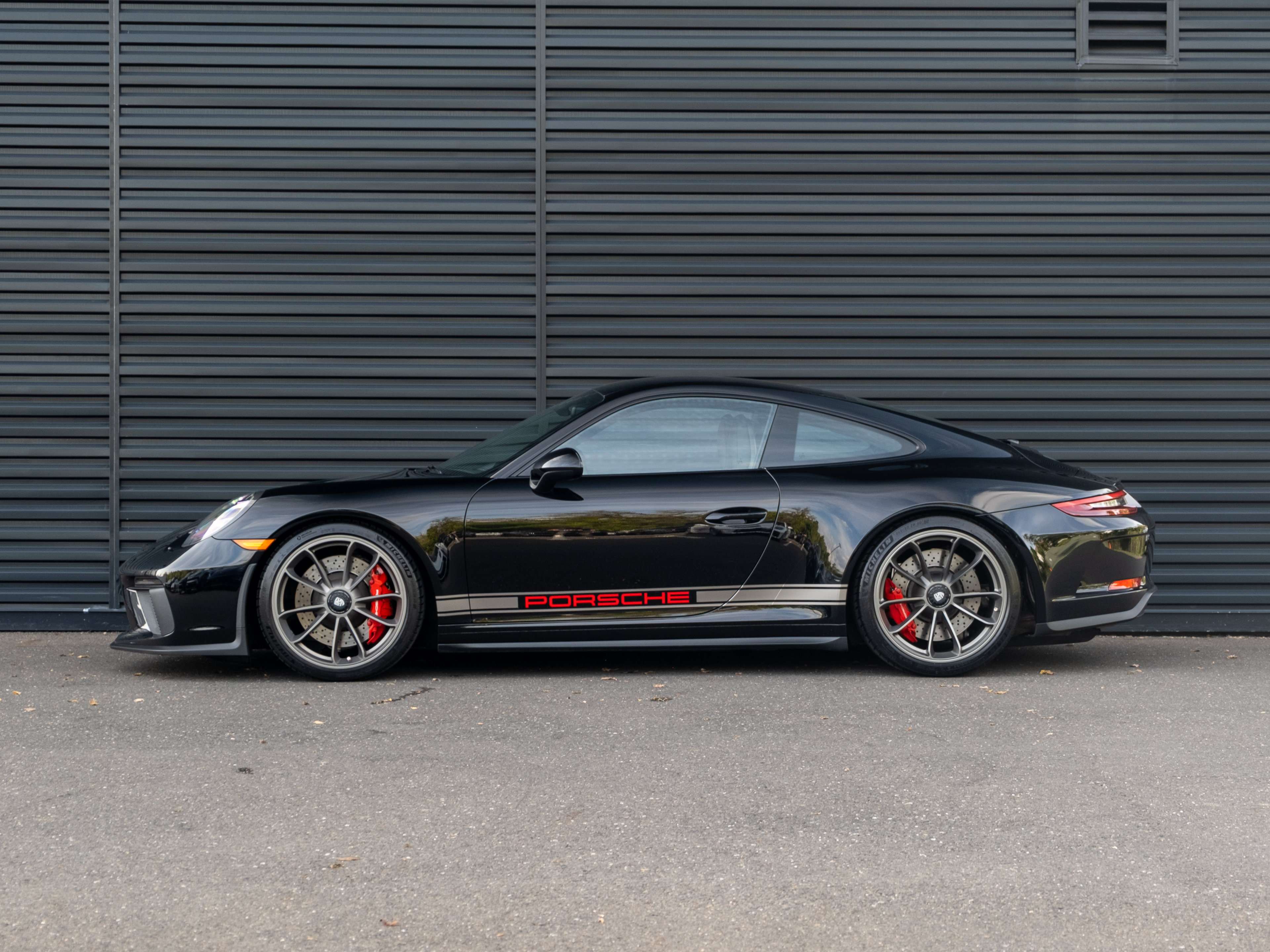 Certified 2018 Porsche 911 GT3 RWD image 2