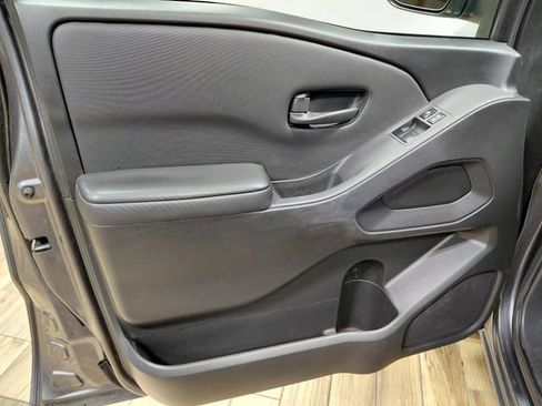 Used 2024 Nissan Frontier S w/ Technology Package RWD image 29