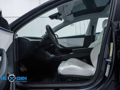 Used 2024 Tesla Model 3 Performance image 11