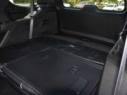 Used 2023 Cadillac Escalade V w/ LPO, ONYX Package AWD/4WD image 12