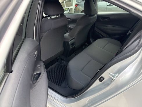 Used 2022 Toyota Corolla LE image 9