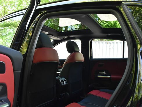Used 2021 Mercedes-Benz GLA 45 AMG 4MATIC image 17