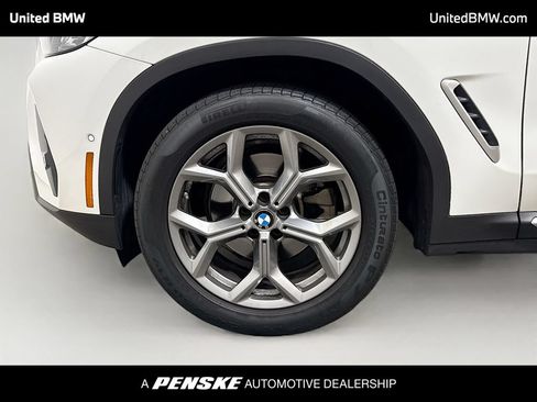 Used 2024 BMW X3 sDrive30i w/ Convenience Package RWD image 2