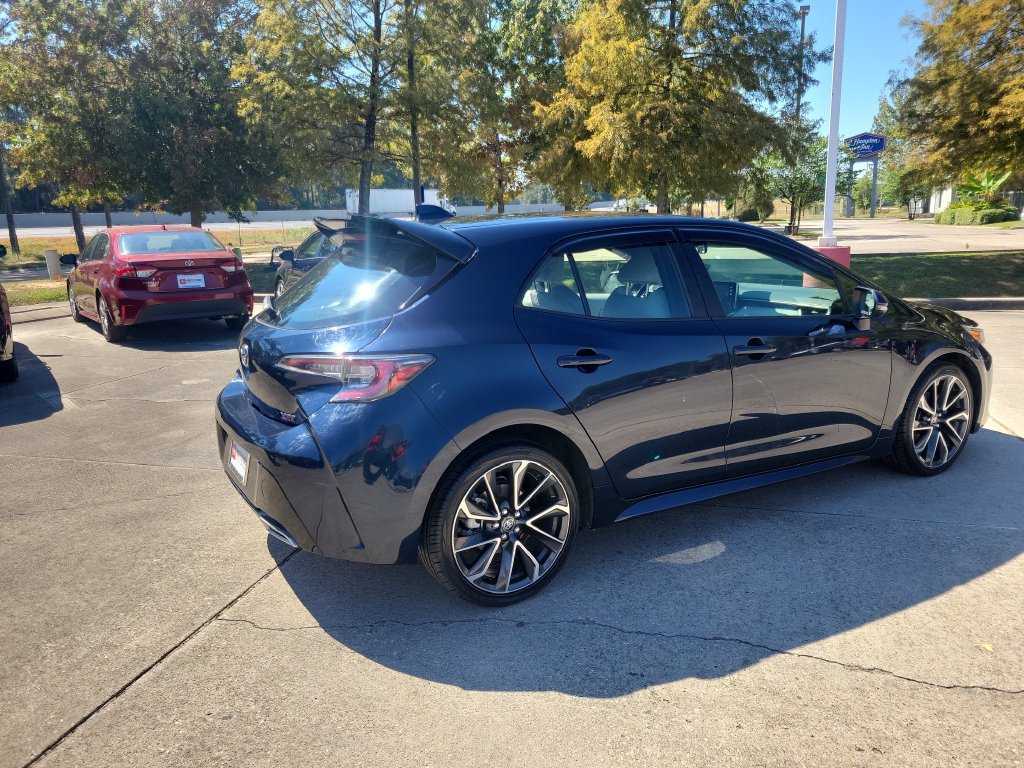 Used 2020 Toyota Corolla XSE FWD image 6