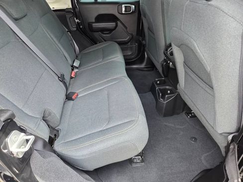 Used 2025 Jeep Wrangler Unlimited Sport AWD/4WD image 14