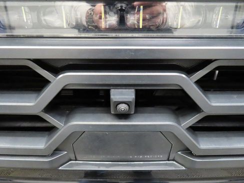 Used 2025 Toyota Sequoia SR5 image 46