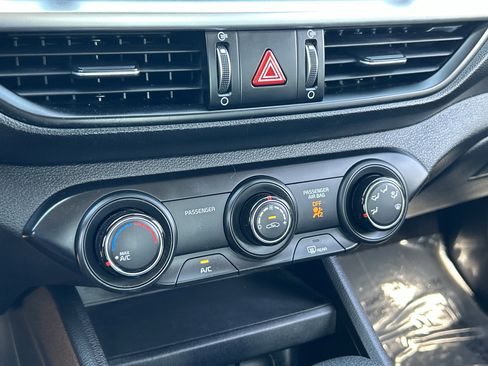 Certified 2023 Kia Forte LXS w/ LXS Technology Package image 26