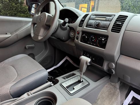 Used 2012 Nissan Frontier S image 26