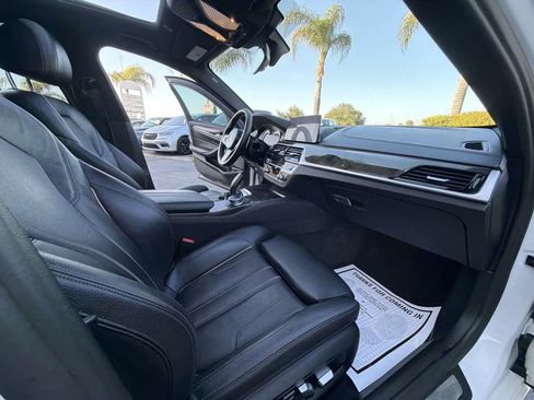 Used 2018 BMW 530i w/ M Sport Package RWD image 21