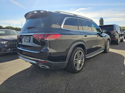 Used 2021 Mercedes-Benz GLS 450 4MATIC image 2