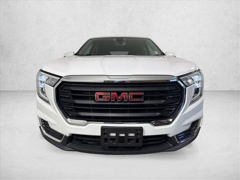 Used 2024 GMC Terrain SLE AWD/4WD image 8