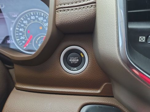 Used 2019 RAM 1500 Laramie AWD/4WD image 23