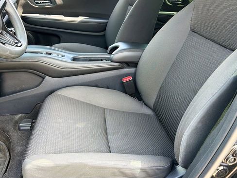 Used 2022 Honda HR-V LX image 37