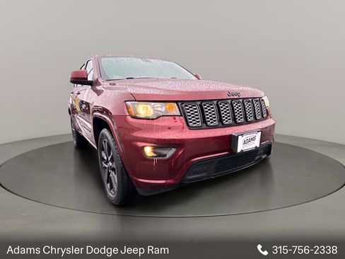 Used 2018 Jeep Grand Cherokee Altitude AWD/4WD image 1