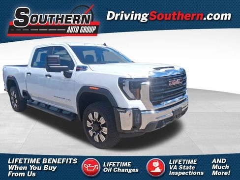 Used 2025 GMC Sierra 2500 Pro AWD/4WD image 1