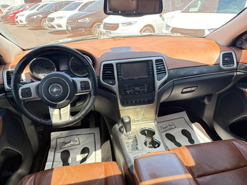 Used 2012 Jeep Grand Cherokee Overland Summit AWD/4WD image 16