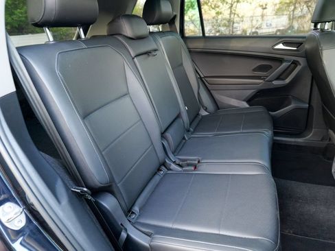 Used 2019 Volkswagen Tiguan SE AWD/4WD image 31