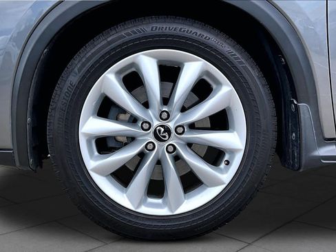 Used 2019 INFINITI QX50 Essential w/ Premium Heat Package image 9