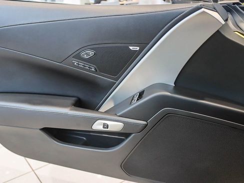 Used 2018 Chevrolet Corvette Z06 w/ Z07 Performance Package image 40