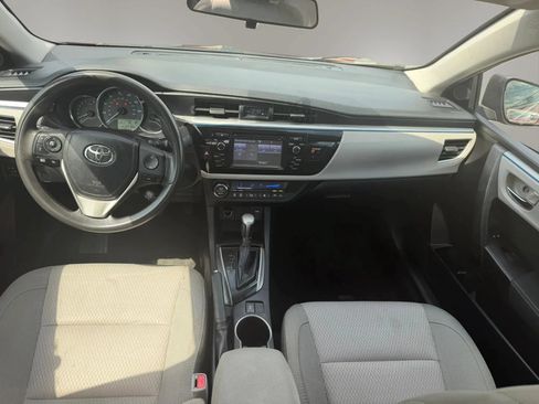 Used 2015 Toyota Corolla LE FWD image 30