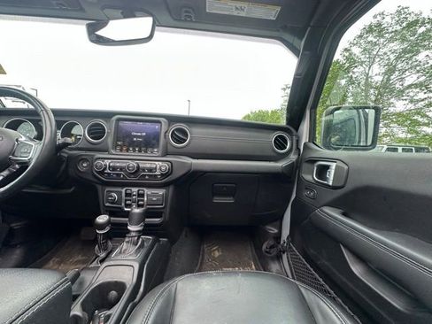 Used 2023 Jeep Wrangler Unlimited Sahara w/ Cold Weather Group AWD/4WD image 29