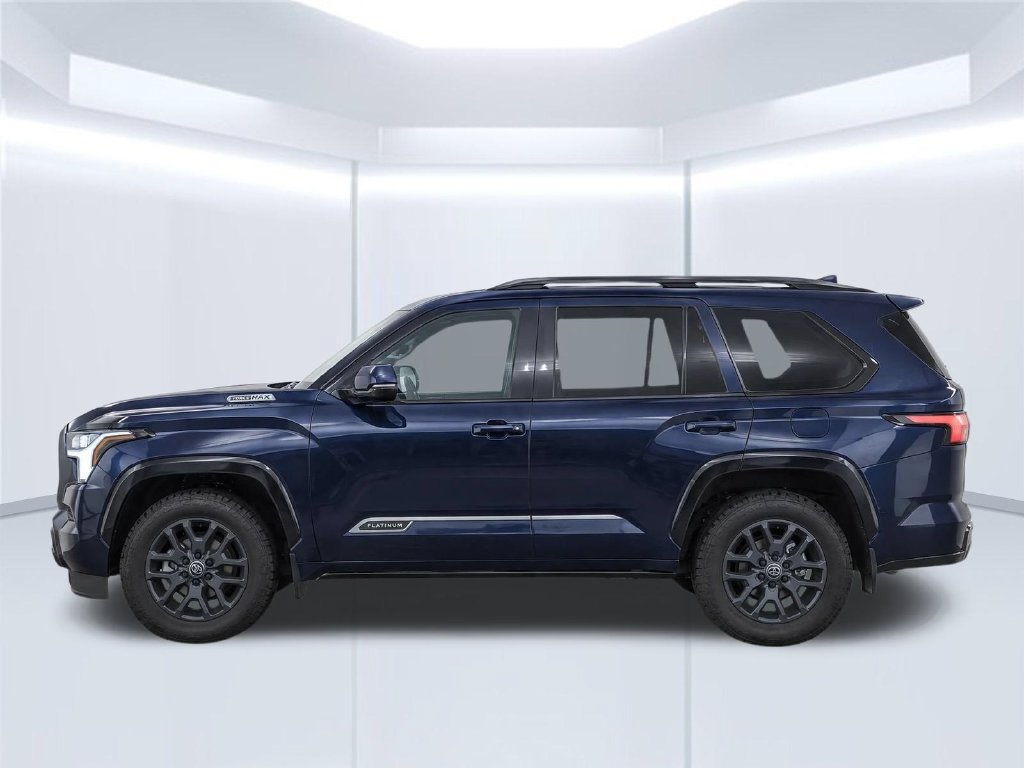 Used 2025 Toyota Sequoia Platinum AWD/4WD image 10